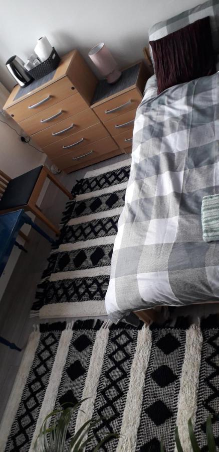 7, Cranehouse Brangbourne Road One Big Double Room Available On Reasonable Price, Shared Flat Лондон Екстериор снимка